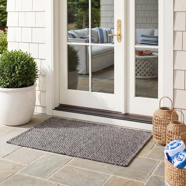 Courtyard Black/Beige Doormat 2 ft. x 4 ft. Geometric Indoor/Outdoor Patio Area Rug