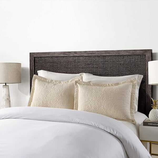 What is the size of a standard pillow clearance sham