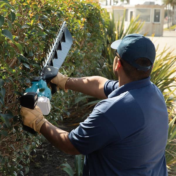 https://images.thdstatic.com/productImages/f45fac09-0f63-4f36-ba9e-7419788598d9/svn/makita-cordless-hedge-trimmers-ghu04z-1f_600.jpg