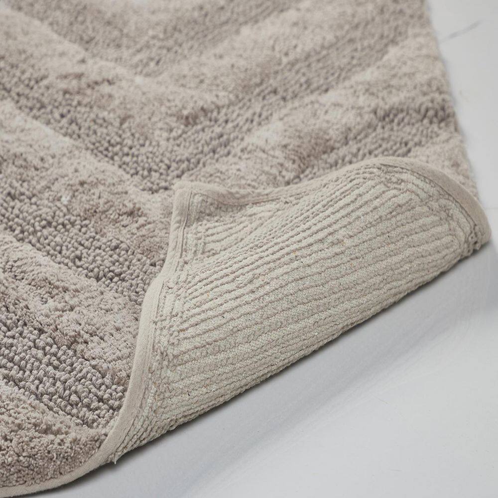Beige Cotton Tufted Anti-Skid Bathroom Rug 21" x 34"