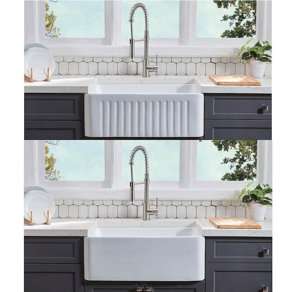 https://images.thdstatic.com/productImages/f471775b-a223-4c45-af56-6f002e558113/svn/white-maincraft-farmhouse-kitchen-sinks-1225-cas8280wh-76_600.jpg