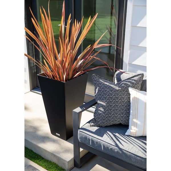 Midland Medium Black Plastic Tapered Planter with Drainage Holes (13.5 in. L x 13.5 in. W x 26 in. H) (2-Pack)