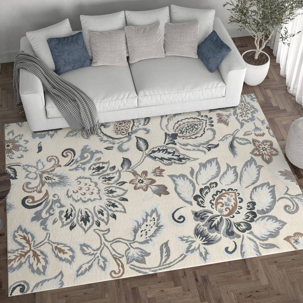 Gray Floral Synthetic Reversible 8' x 10' Area Rug