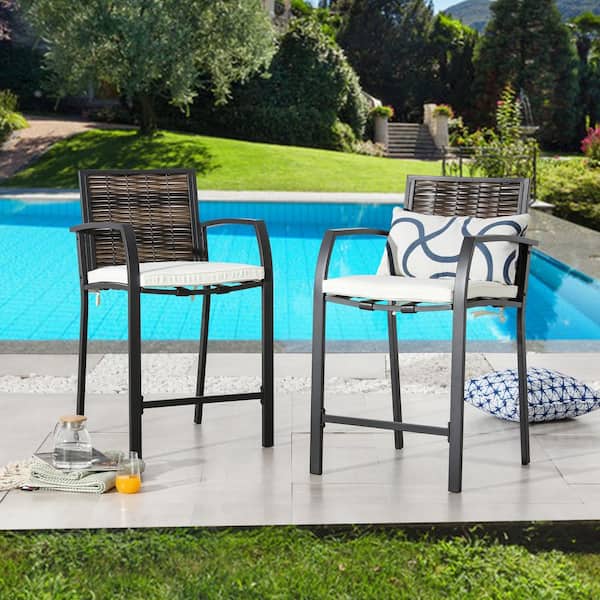 Patio Festival Wicker Outdoor Bar Stools with Beige Cushions (2-Pack)