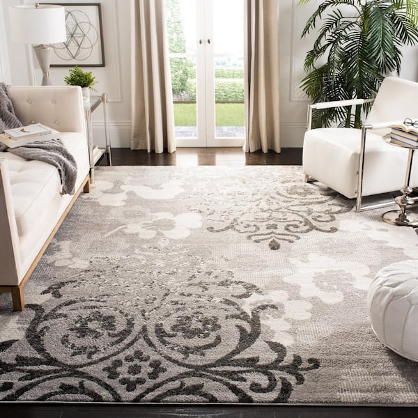 Adirondack Silver/Ivory 10 ft. x 10 ft. Floral Damask Square Area Rug