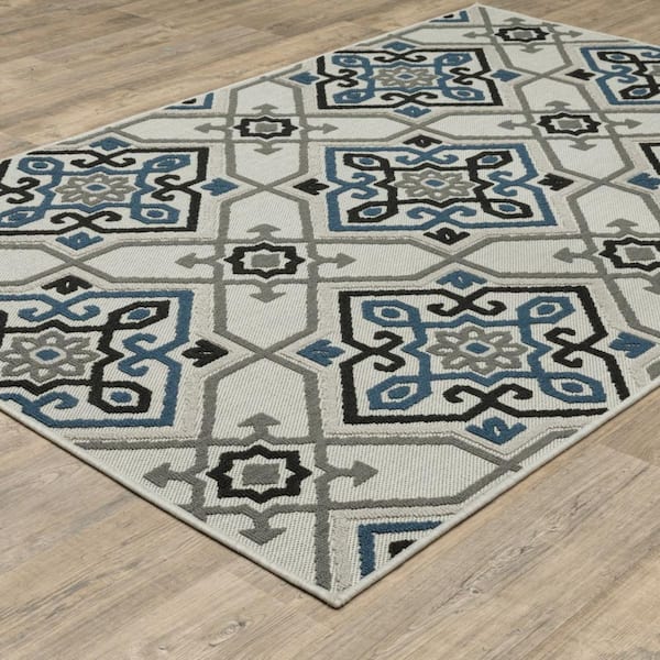 Blue, Beige 5 ft. x 7 ft. Loomed Oriental Polypropylene Rectangle Indoor/Outdoor Area Rug