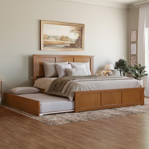 Madison Light Toffee Natural Bronze Solid Wood Frame King Platform Bed with Matching Footboard and Twin XL Trundle