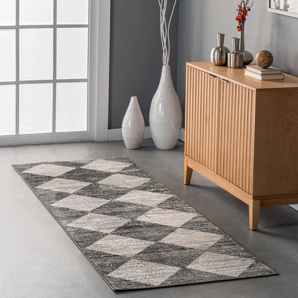 Gianna Gray Geometric Recycled Synthetic Runner Rug