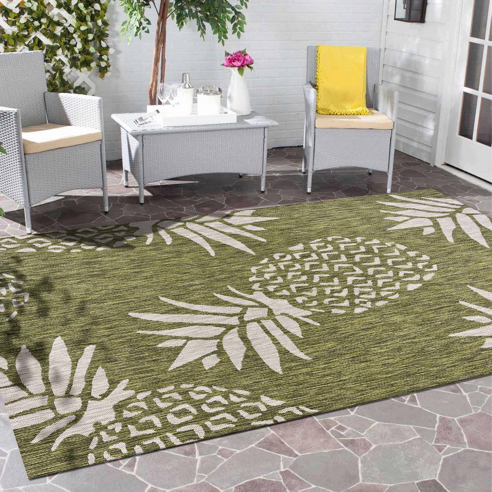 Reversible Gray Synthetic 5' x 7' Easy-Care Area Rug