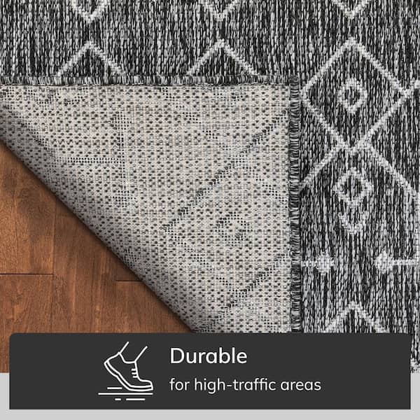 Medusa Nord Grey 3 ft. 11 in. x 5 ft. 3 in. Moroccan Tribal Indoor Outdoor Grey Distressed Flat Weave Area Rug