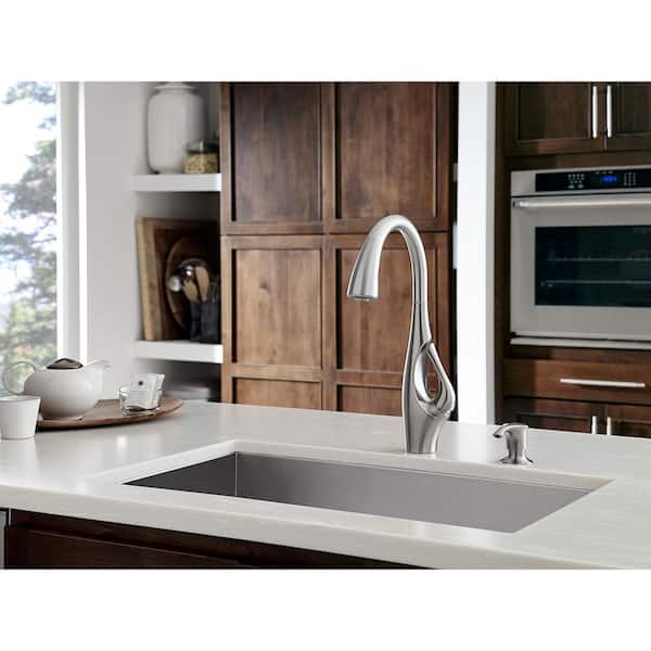 Indira Single Handle Pull Down Sprayer Kitchen Faucet with Soap Dispenser in Spot Defense Stainless Steel