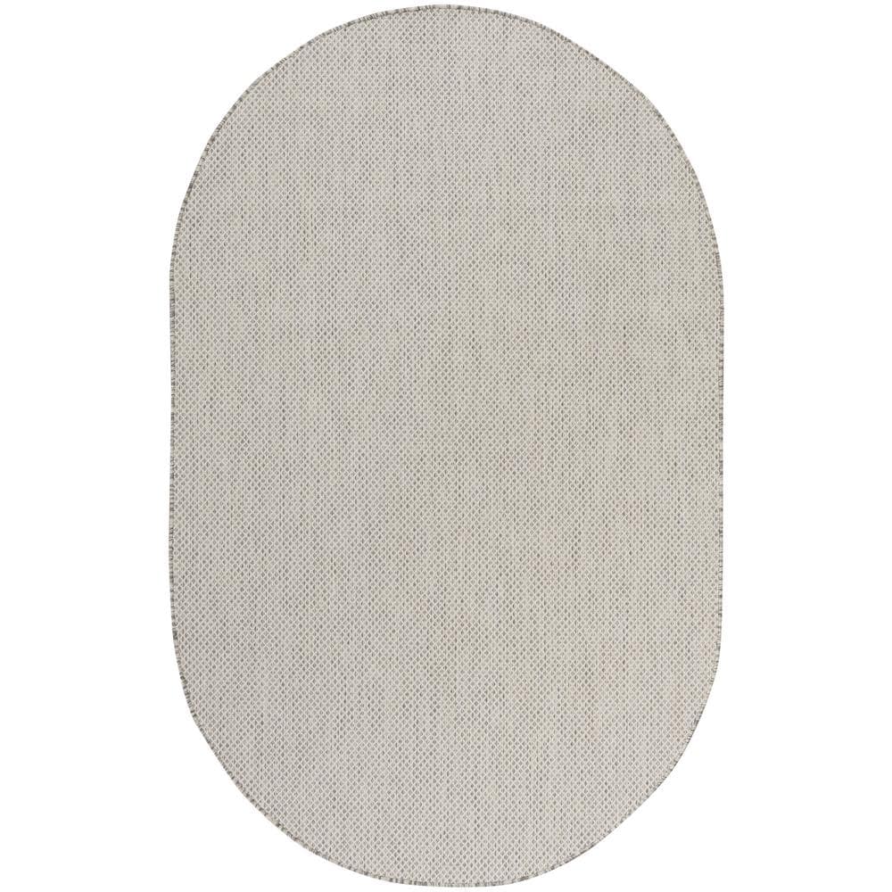 Courtyard Geometric Ivory Silver 5' x 7' Oval Synthetic Rug