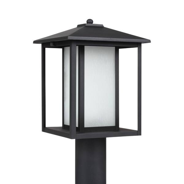 Sea Gull Lighting Hunnington 1-Light Outdoor Black Lamp Post Light
