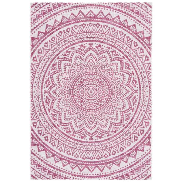SAFAVIEH Courtyard Ivory/Fuchsia 5 ft. x 8 ft. Medallion Indoor/Outdoor Patio  Area Rug