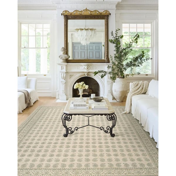Nabela Noor Home Alo Medium Green Traditional Area Rug, 2 ft. x 2 ft.