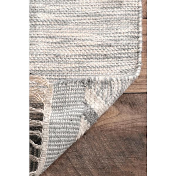 Savannah Moroccan Fringe Light Gray 4 ft. x 6 ft. Area Rug