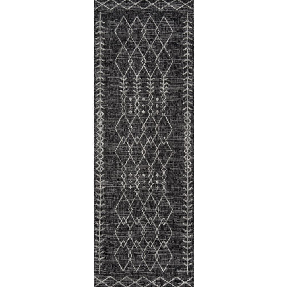 https://images.thdstatic.com/productImages/f52d6e99-f313-4b7a-b332-a19204a45aee/svn/charcoal-novogratz-by-momeni-outdoor-rugs-villavi-08chr20a0-64_1000.jpg