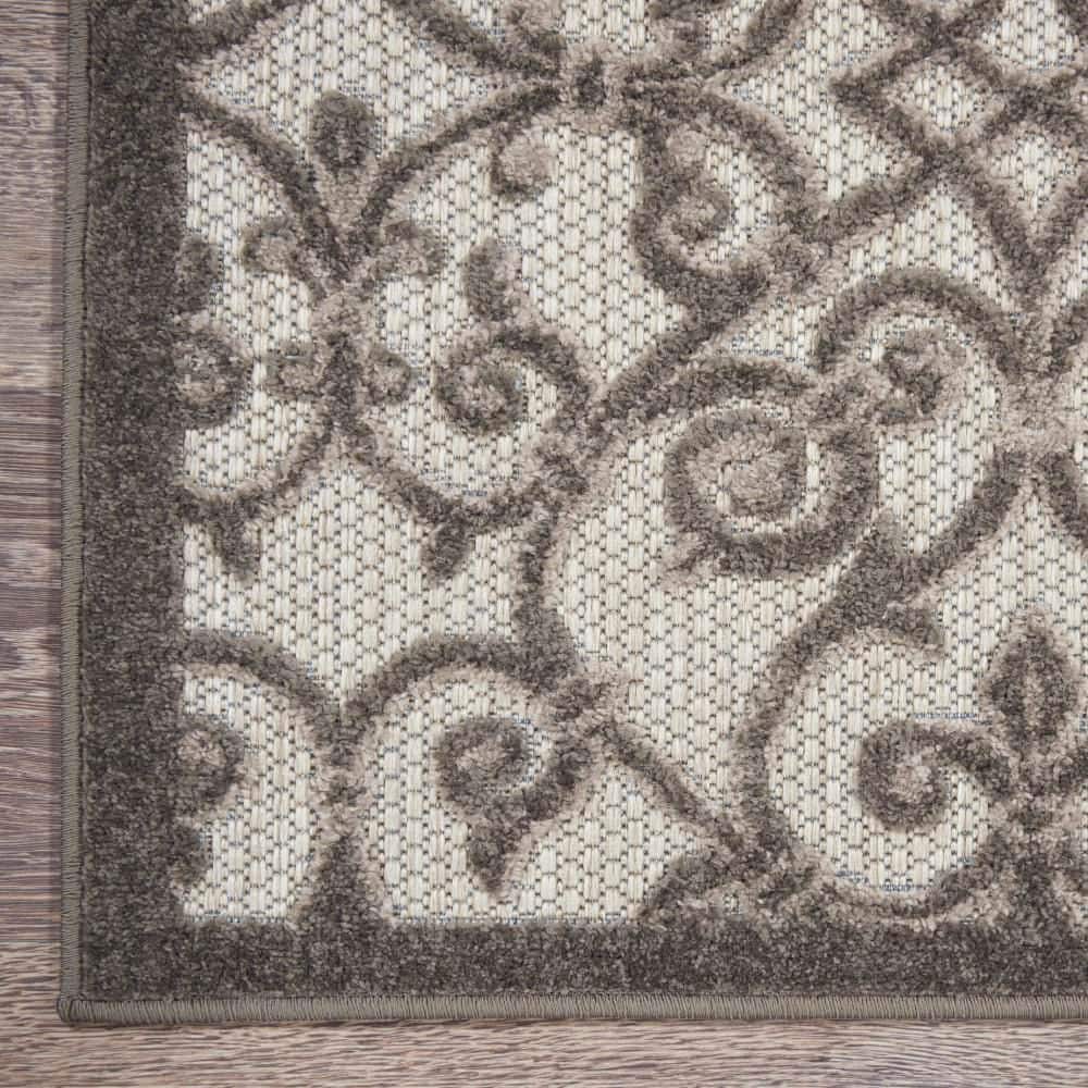 Aloha Floral Grey Charcoal Round 43" Synthetic Outdoor Rug
