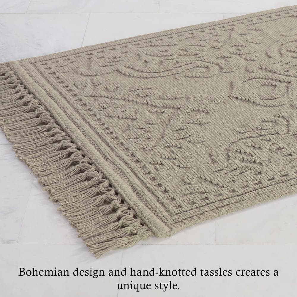 Linen Luxury Cotton Fringe 27" x 45" Bath Rug