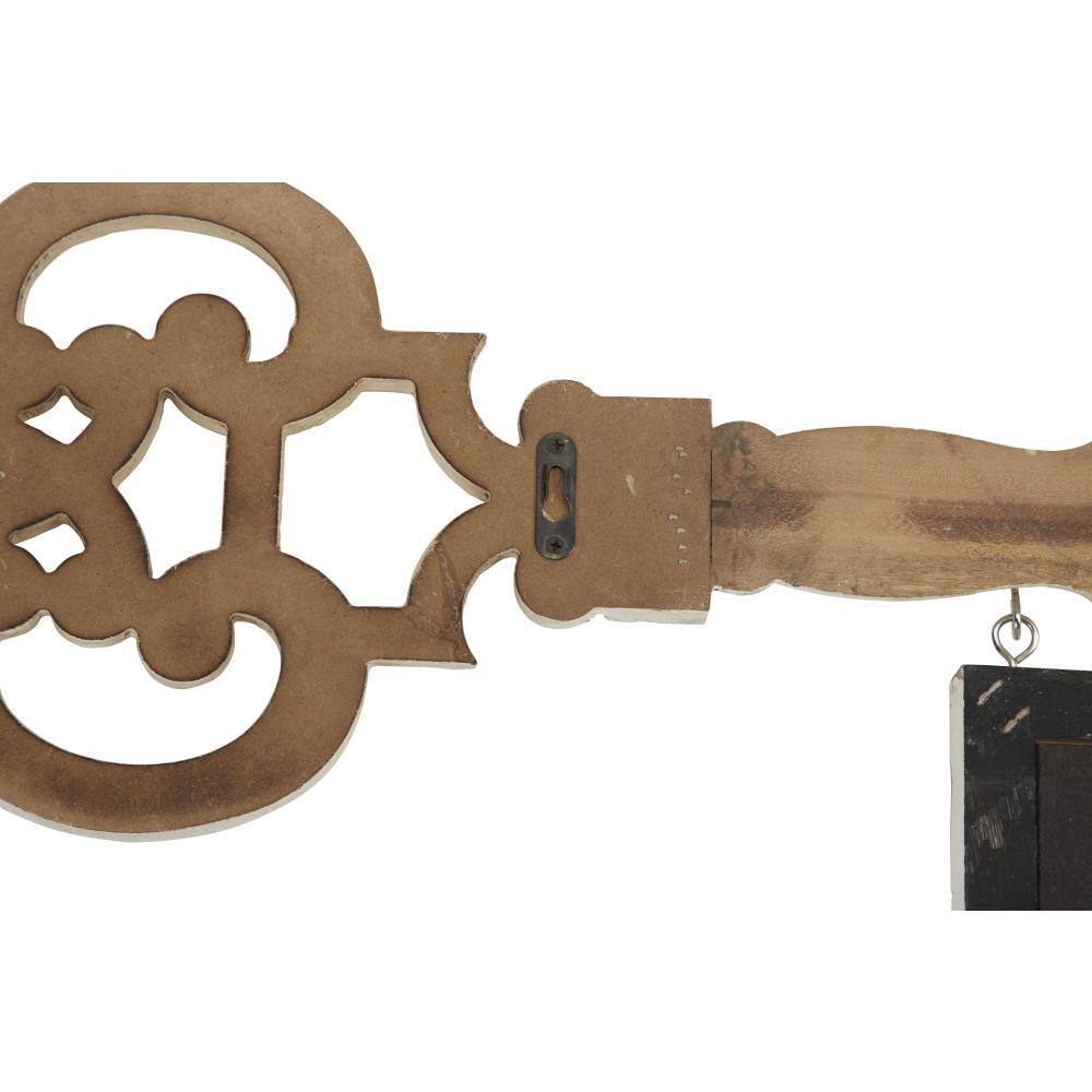 Distressed White Key-Shaped Wall Mount Frame