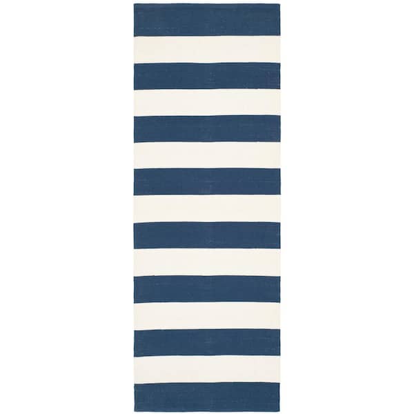SAFAVIEH Montauk Navy/Ivory 2 ft. x 6 ft. Striped Runner Rug