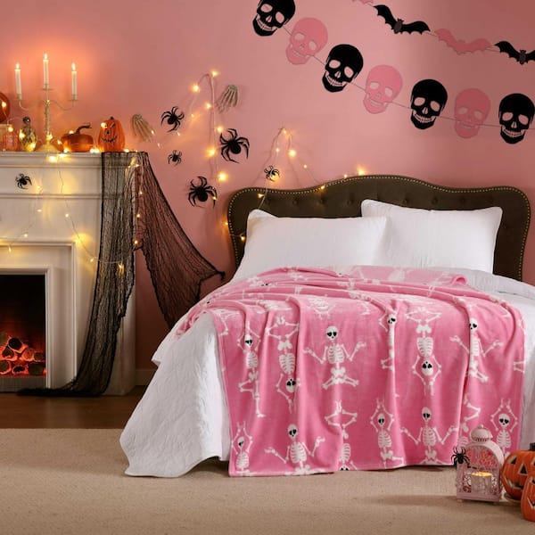 Yoga Skeleton 1-Piece Pink/White/Black Ultra Soft Plush Fleece 50 in. x 70 in. Throw Blanket