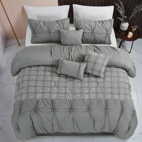 https://images.thdstatic.com/productImages/f54597c4-7c96-495e-9a9d-fcb8bb25fa7e/svn/jml-bedding-sets-jaba-grey-ck-c3_600.jpg