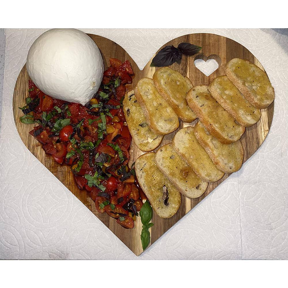 Heart Shaped Natural Brown Acacia Wood Cutting Board