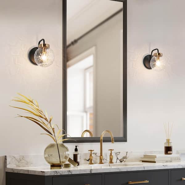 Modern 5 in. 1-Light Matte Black/Plated Brass Powder Room Wall Sconce, Bath Vanity Light with Textured Globe Glass Shade