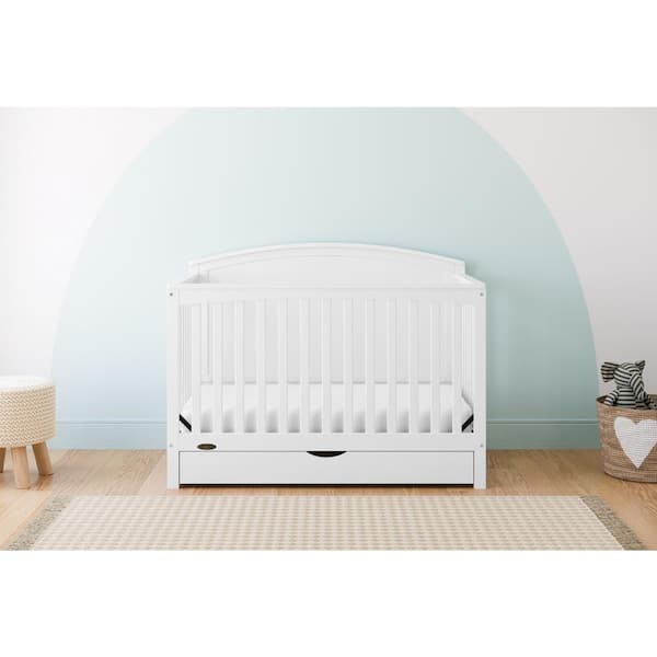 Graco hot sale finley crib