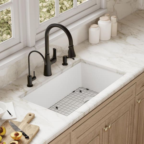 Karran QU-670 Quartz/Granite 32 in. Single Bowl Undermount Kitchen