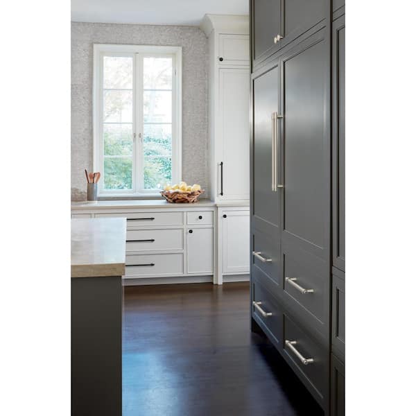 Destine 18 in. (457mm) Modern Satin Nickel Bar Appliance Pull