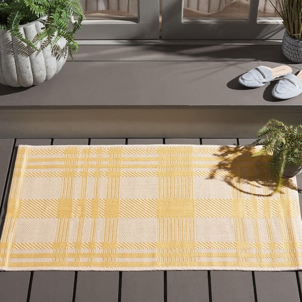 Courtyard Gold/Beige 2 ft. x 4 ft. Plaid Indoor/Outdoor Area Rug