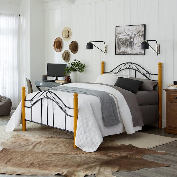 Hillsdale Furniture Winsloh Black Metal Frame Queen Panel Bed With Wood ...