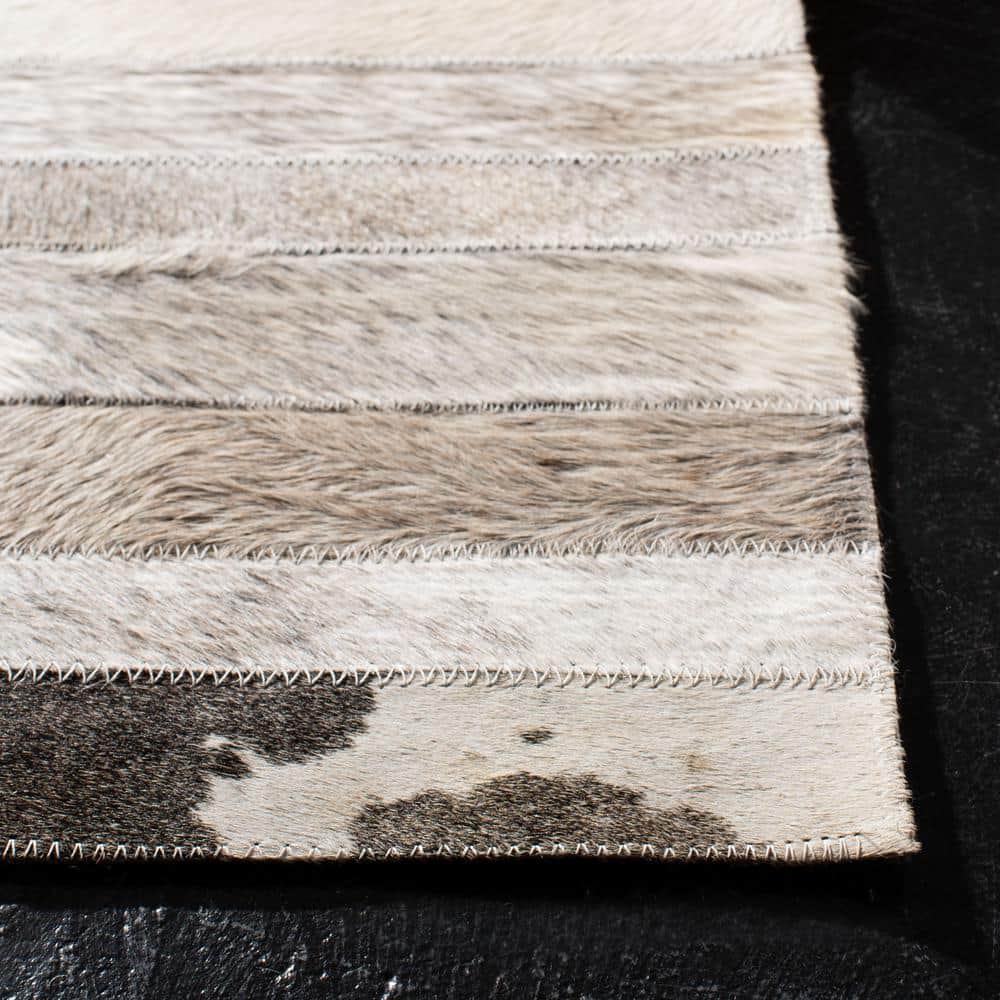 Hand-Knotted Geometric Gray Cowhide Accent Rug 2' 3" x 5'