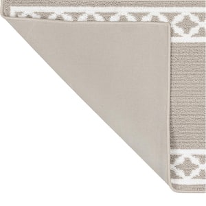 Tufted Light Grey and White 2 ft. 2 in. x 5 ft. Collin Trellis Border Runner Rug