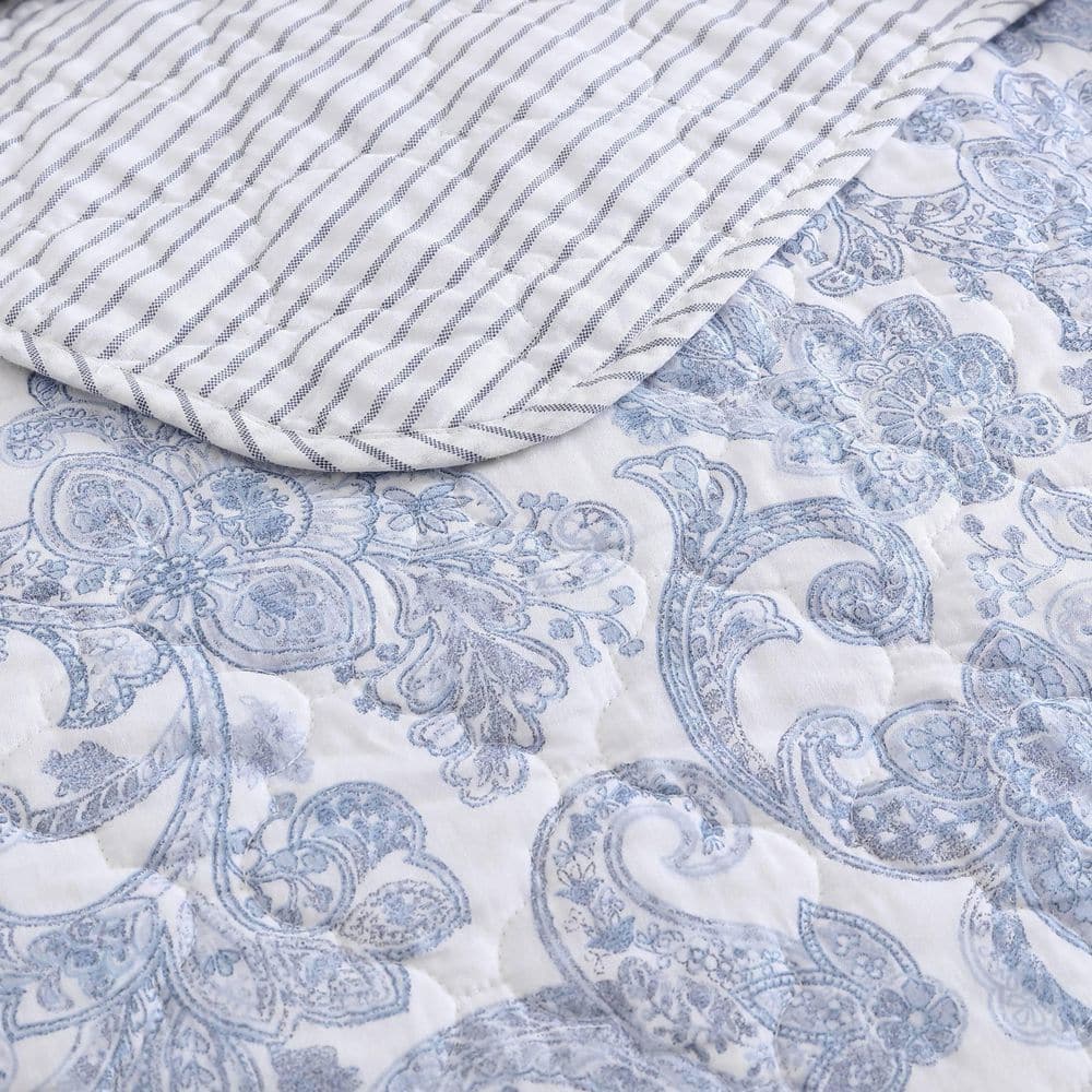 Blue Paisley Cotton Twin Quilt Set with Shams