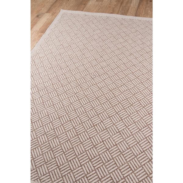 Como Tan 3 ft. 11 in. X 5 ft. 7 in. Indoor/Outdoor Area Rug