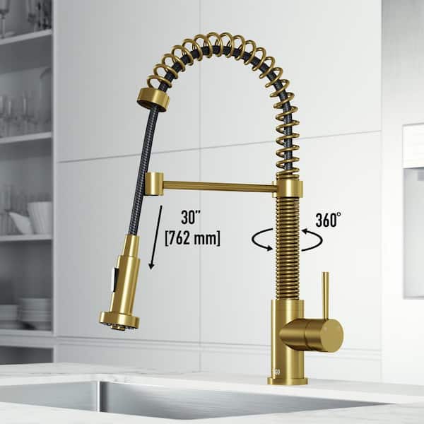 VIGO Edison Single Handle Pull-Down Sprayer Kitchen Faucet in