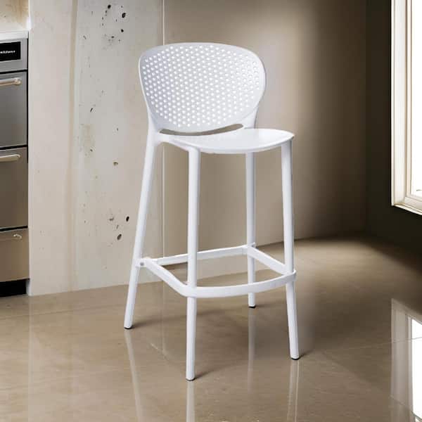 Benjara 26 in. White Low Back Plastic Bar Stool (Set of 4) BM311554 ...