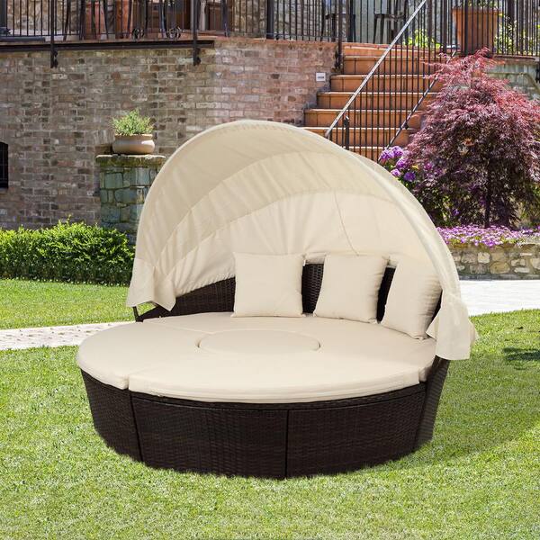 circular garden lounger