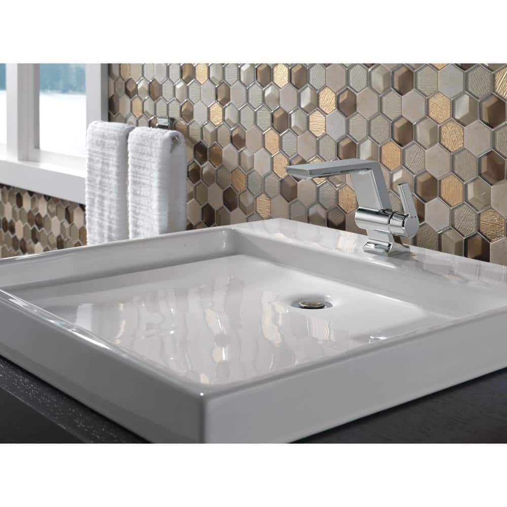 Lumicoat Chrome Single Hole Bathroom Faucet with DIAMOND™ Seal