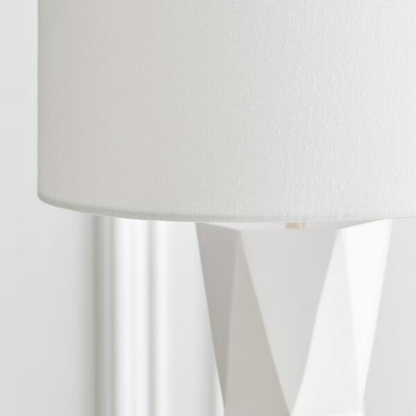 SCOTT LIVING - Fernwood 26 .5 in. Gloss White Medium Table Lamp with White Linen Fabric Shade