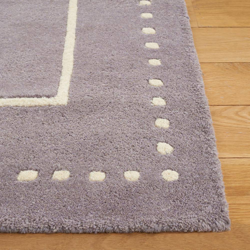 Hand-Tufted Silver and Ivory Wool 5' Square Area Rug