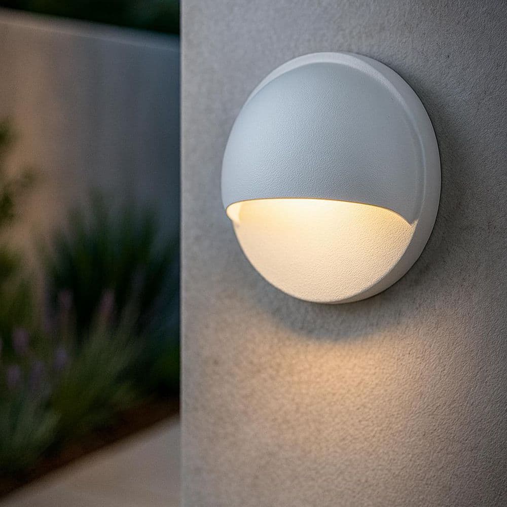 Landscape Lighting Nuvi Round 12v Integrated LED Deck Sconce, Matte White price history on PriceWatchPro