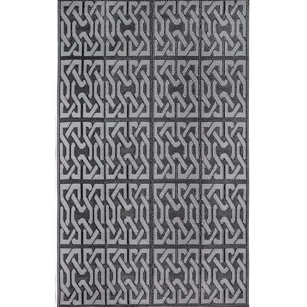 Gray 9 ft. x 12 ft. Modern Geometric Plastic Indoor/Outdoor Area Rug
