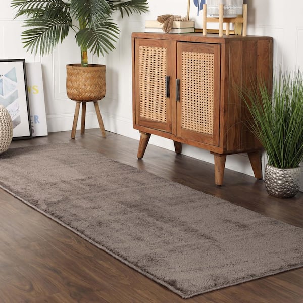 California Warm Stone 2 ft. 7 in. x 8 ft. in. Solid Indoor Ultra-Soft Fuzzy Shag Runner Rug