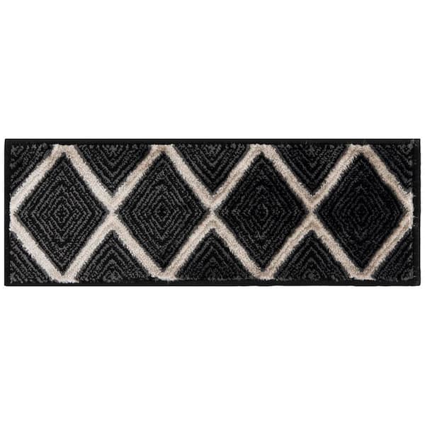 Stratford Isaak Castle/Ebony 9 in. x 33 in. Woven Polypropylene Stair Tread Cover (Set of 1)