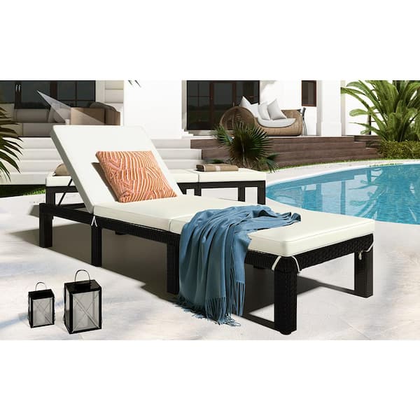 Wateday Black Wicker Patio Outdoor Chaise Lounge with Beige Cushions