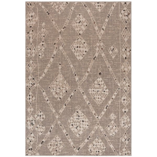 Montage Gray/Beige 5 ft. x 8 ft. Distressed Diamond Indoor/Outdoor Area Rug